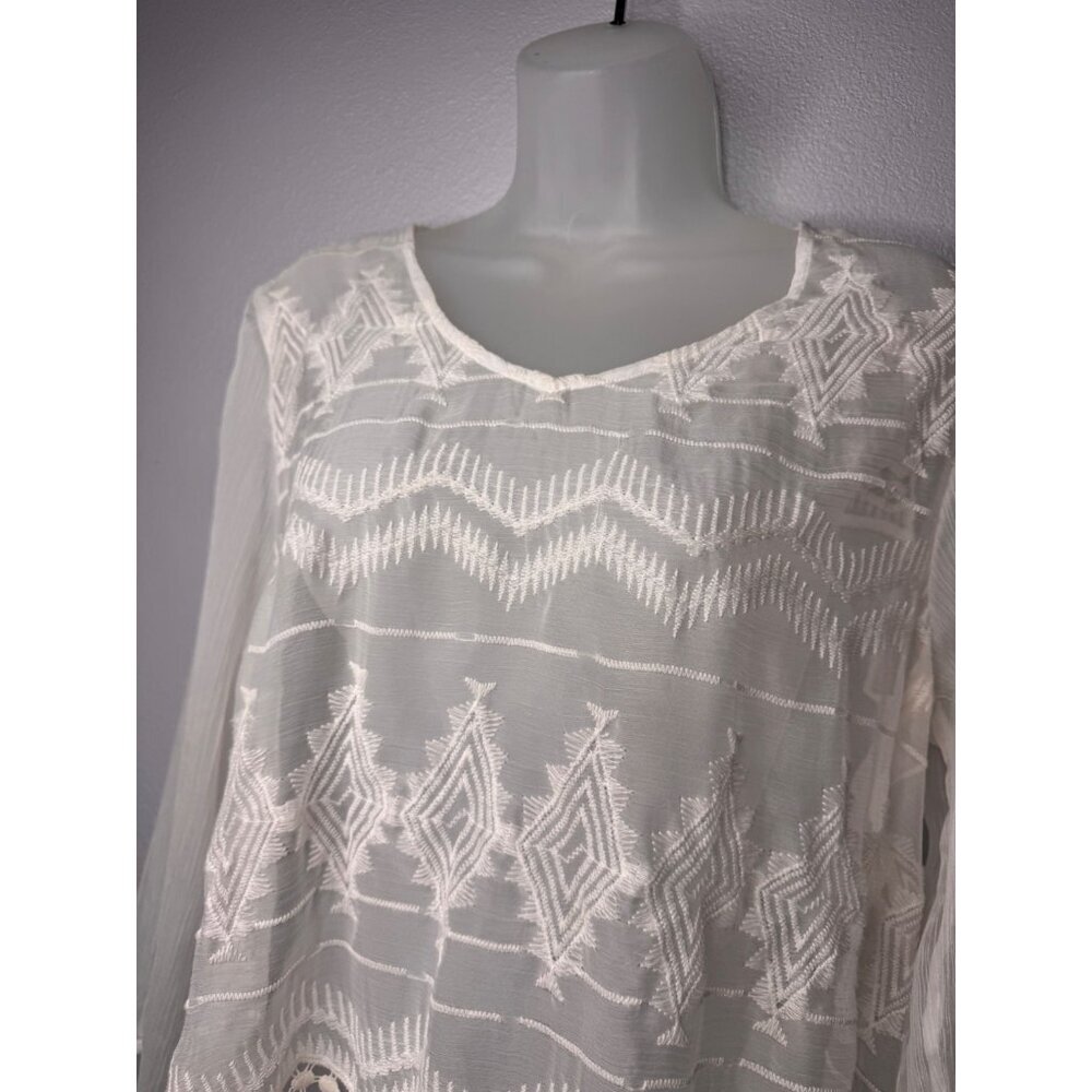 Chico's Ivory Sheer Embroidered Lace Tunic Blouse 3/4 Sleeves Asymmetric Hem - Picture 5 of 11